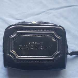 Makeup bag